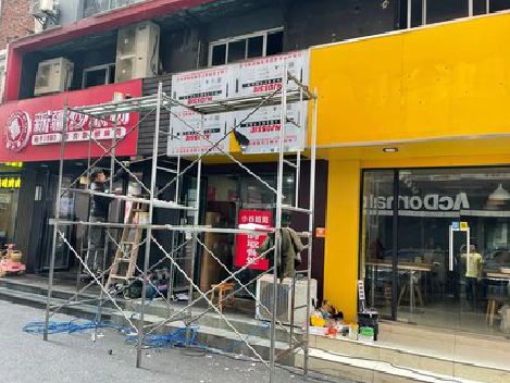 明光制作广告招牌如何避免它发黄？